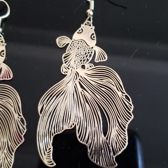 Koi Fish Cut-out Copper Earrings - Picture 4 of 4